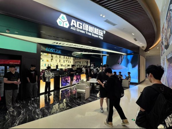 解脱“想维定式”，百联股份用互异化布局构建首发经济“上海生态图景”